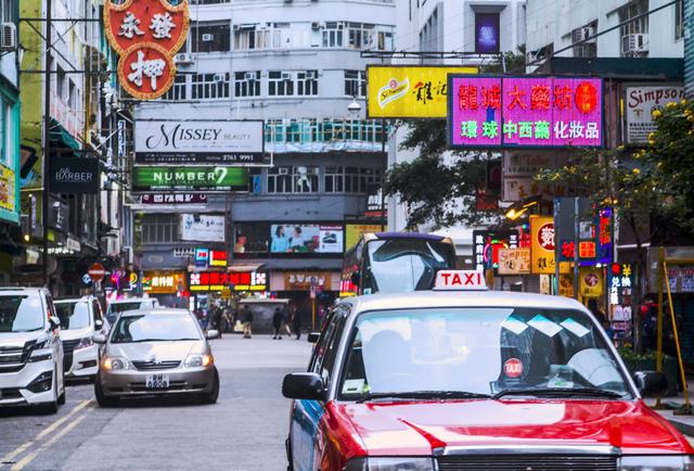 香港工资那么高为什么很多人买不起房？