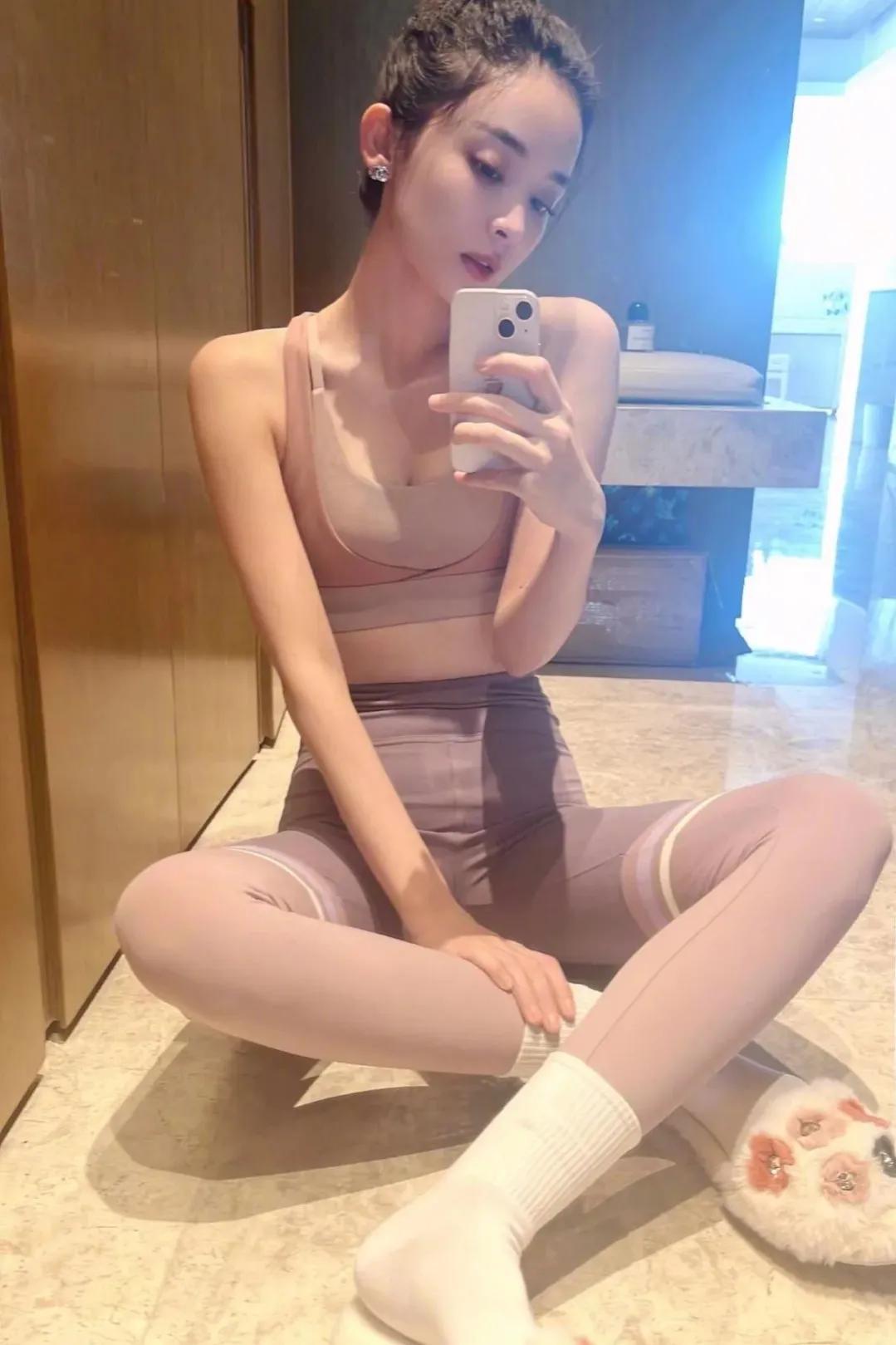 高清美女图库