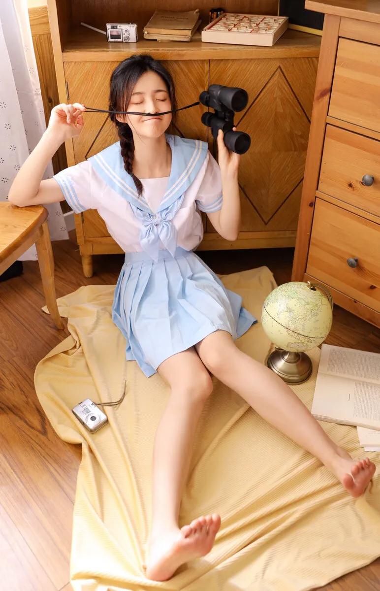 可爱制服少女水手服美女迷人写真图片